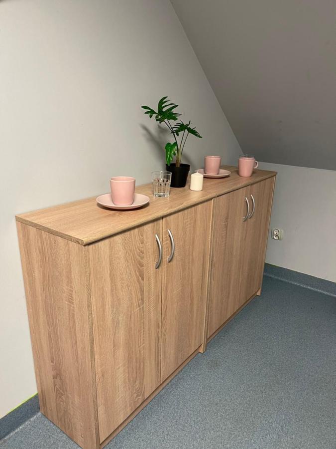 Lawendowa Przystan Pokoj Nr 9 Poddasze Trzebnica Exteriér fotografie