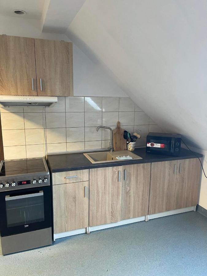 Lawendowa Przystan Pokoj Nr 9 Poddasze Trzebnica Exteriér fotografie
