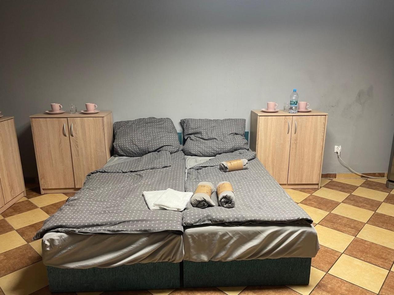 Lawendowa Przystan Pokoj Nr 9 Poddasze Trzebnica Exteriér fotografie